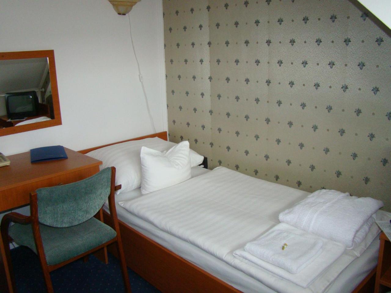 Hotel Juventus Веленце Экстерьер фото